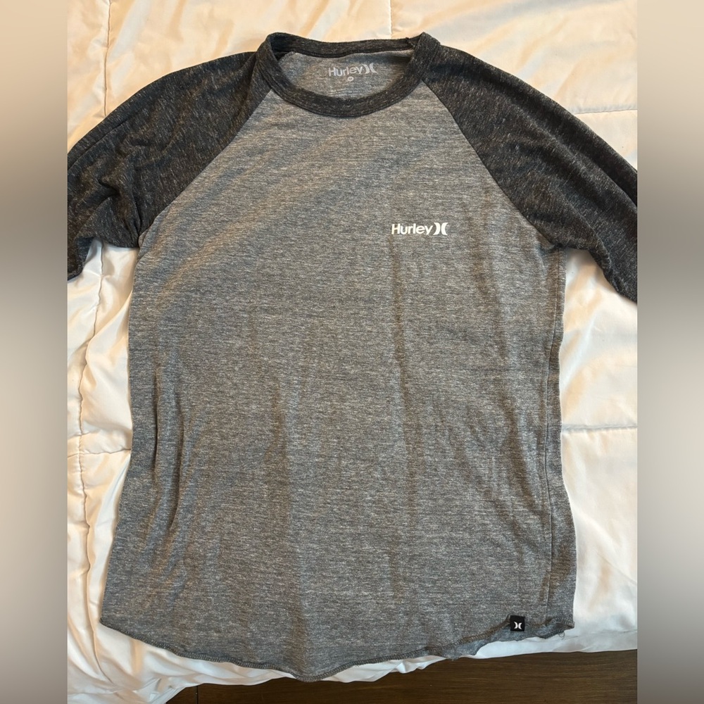 Hurley Men's Gray 3/4 Raglan Shirt Medium